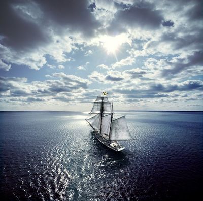 碧海揚(yáng)帆 海上帆船的魅力瞬間